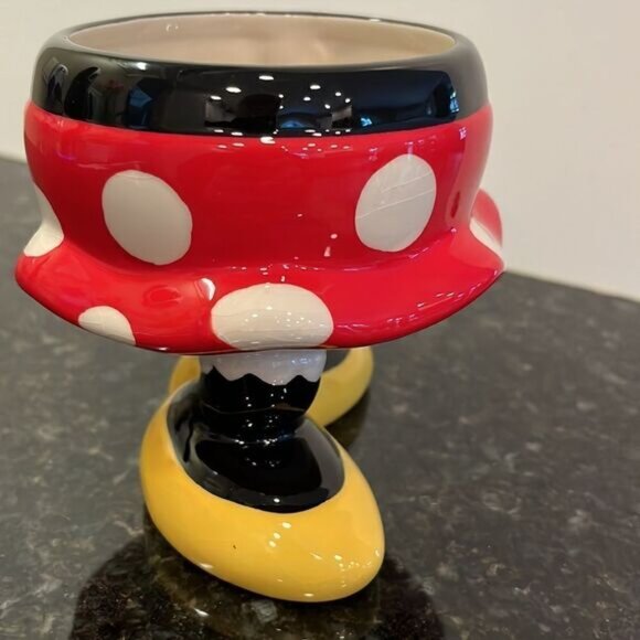 AUTHENTIC WALT DISNEY WORLD MINNIE MOUSE PORCELAIN COFFEE CUP MUG THEME Park - Picture 7 of 9